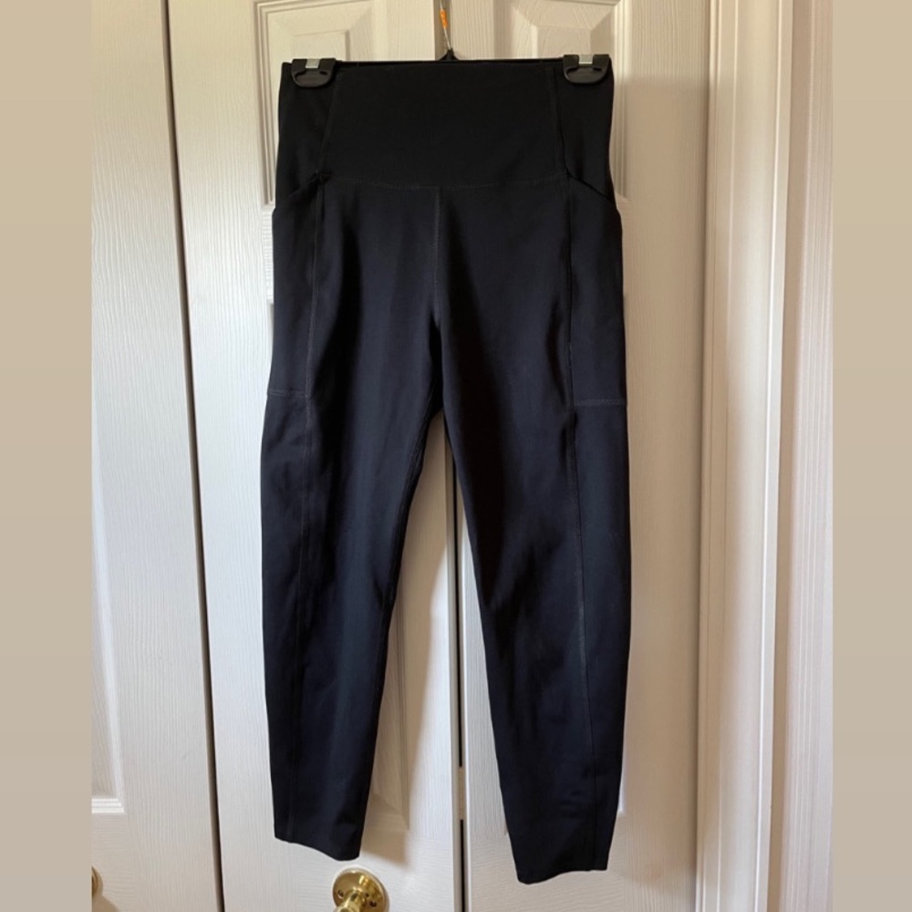 Girlfriend Collective Black 7/8 Compression Legging